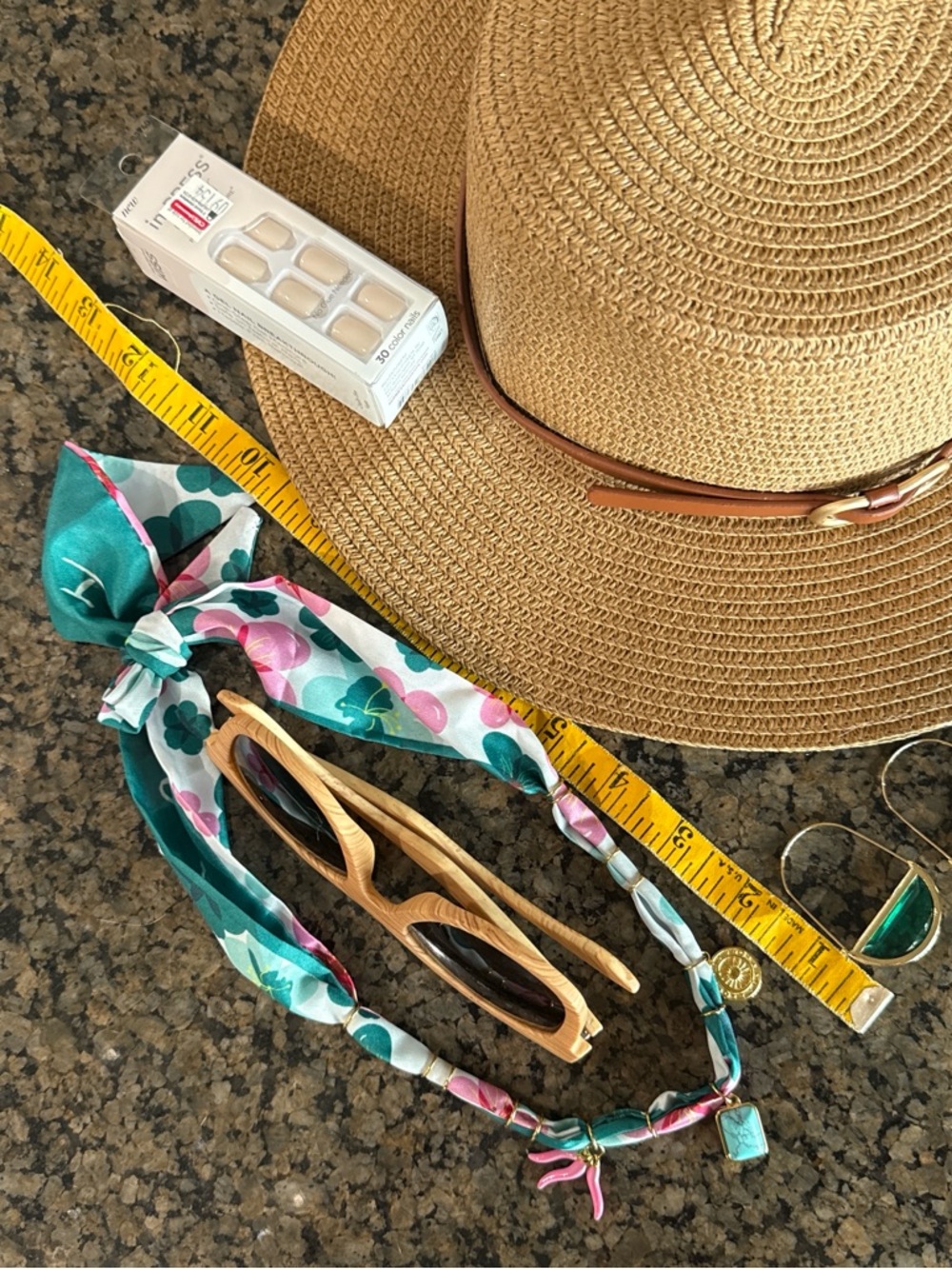 Capsule Collection - Accessory Wardrobe - Styled Bundle - Picture 15 of 15